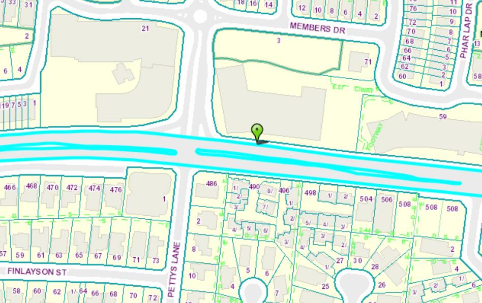 A map with a red pin icon showing the location of the bus shelter at 463 Doncaster Road, Doncaster