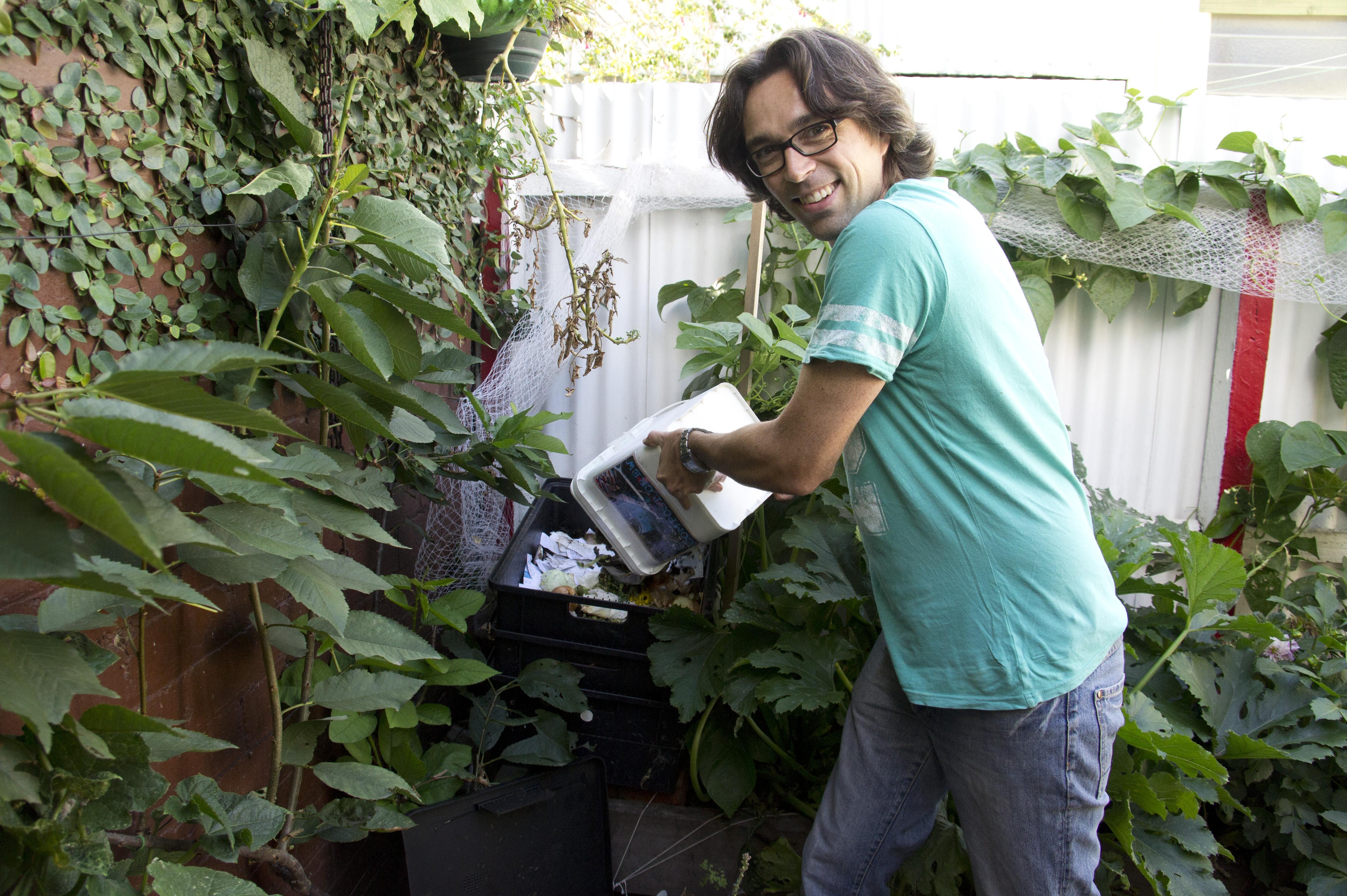 Photo of composting at home 