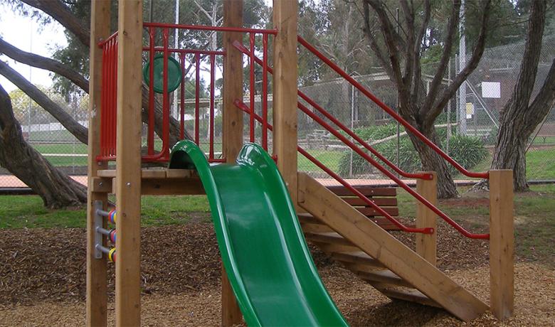 Park Orchards Reserve playground